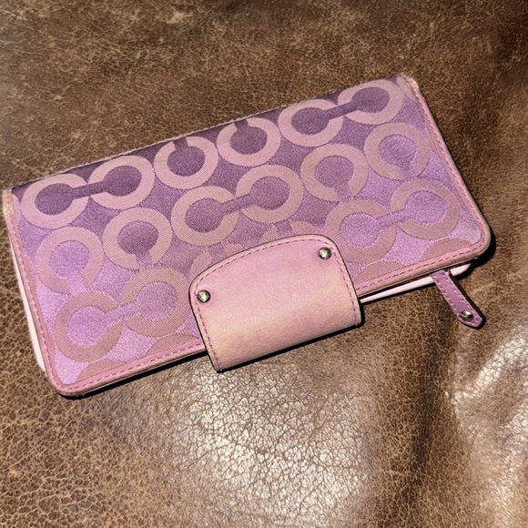 Coach Purple Women's Wallet - Picture 4 of 7
